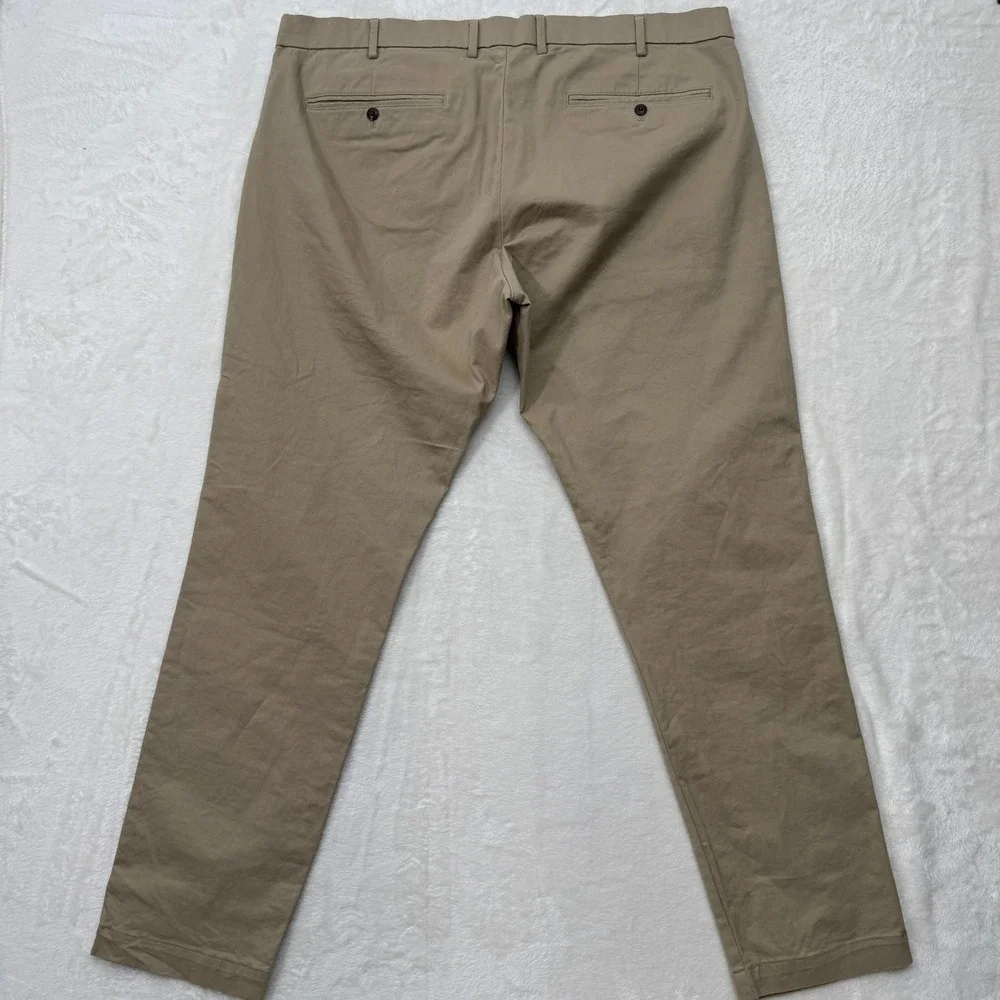 GAP classic khaki